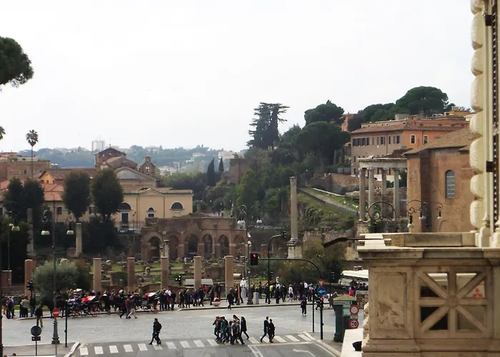 325 Ai Fori Roma
